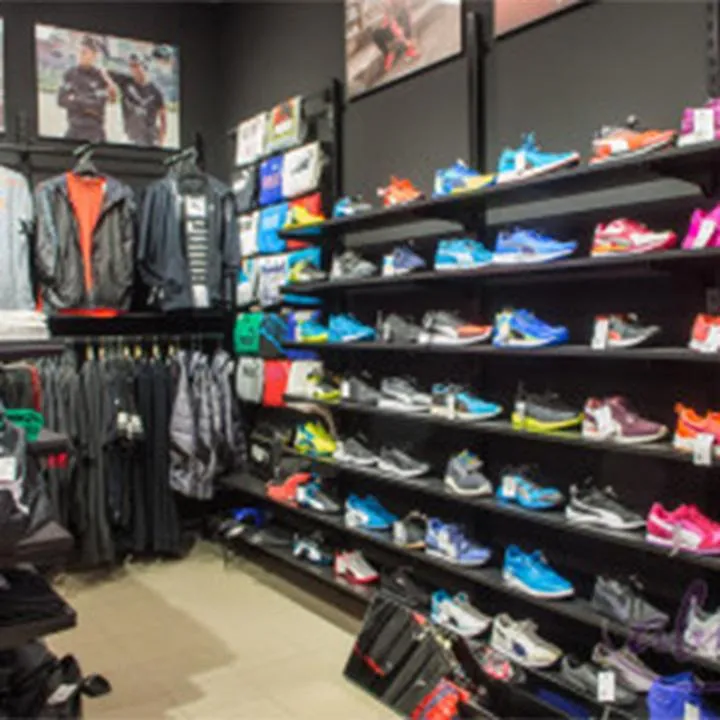 Co można znaleźć w sklepie sportowym? Przewodnik po najważniejszych zakupach