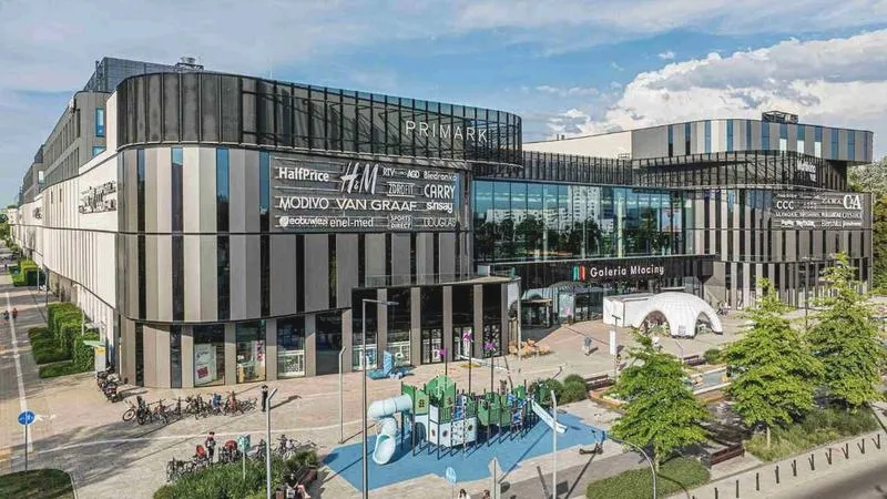 Co warto wiedzieć o galeriach Młociny: jakie sklepy są otwarte teraz?