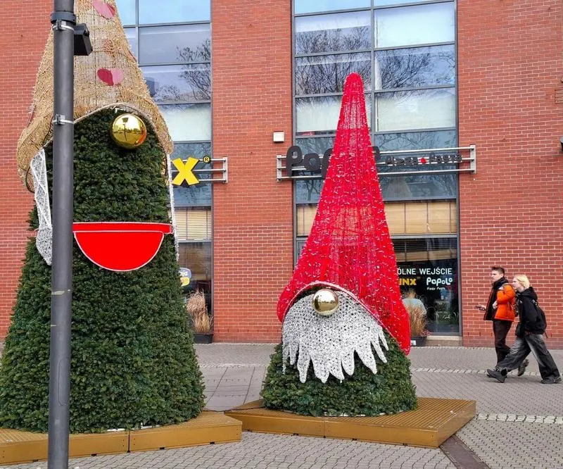 Gdzie zrobić zakupy 26.12? Sprawdź, jakie sklepy są otwarte!