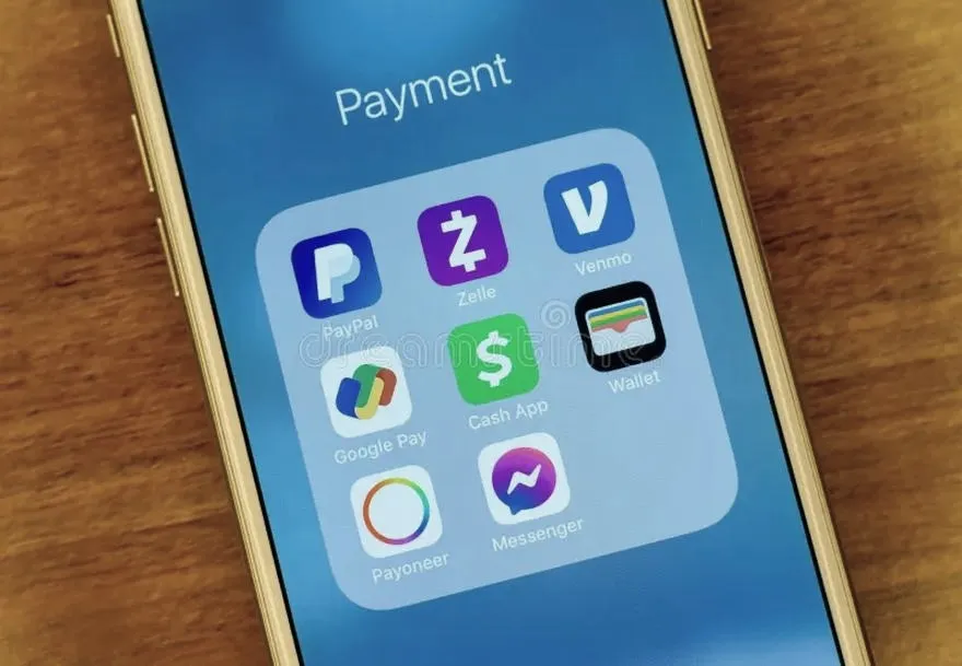 Jak korzystać z PayPal w sklepie stacjonarnym na iPhone'ie?