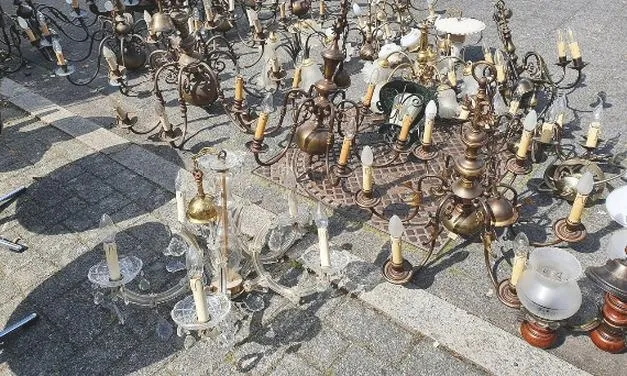Odkryj magiczny świat – jak nazywa się sklep ze starociami, który musisz odwiedzić?