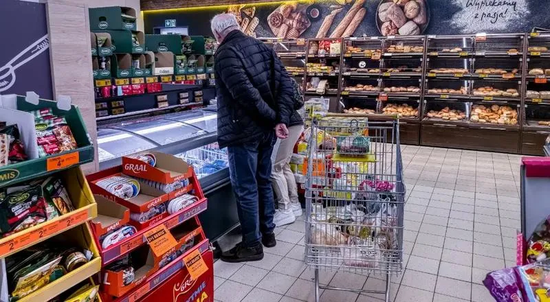 11 listopada sklepy otwarte